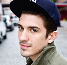 Comic Andrew Schulz Delivers Edgy Humor