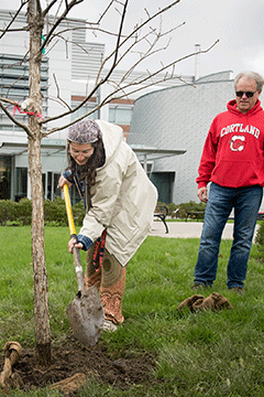 Arbor_Day_vertical_2019_WEB.gif