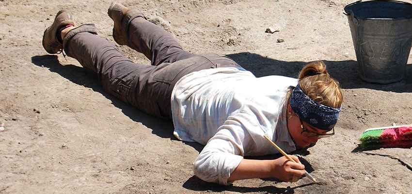 Steph excavates an ancient hearth (ca. 3400 BCE) at Çadır Höyük, in Türkiye.